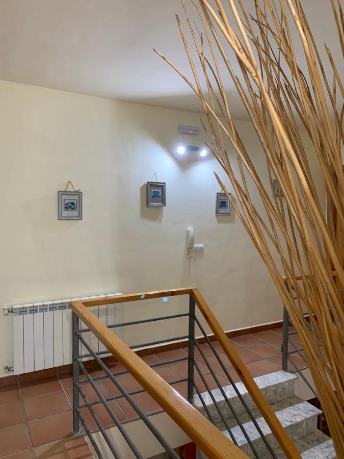 Apartamento Turistico El Esquilon Кальсадилья Экстерьер фото